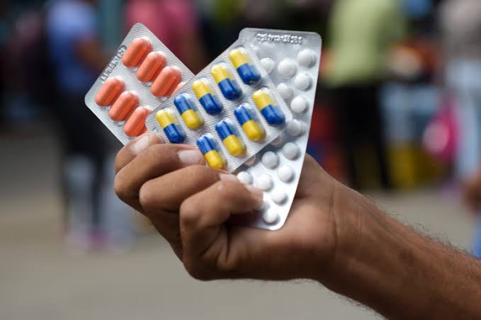 Peut-on faire du sport pendant un traitement antibiotique ?