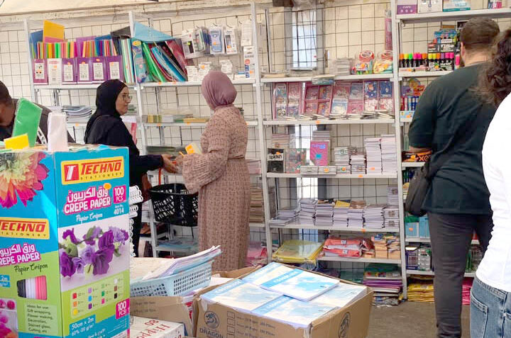 ALGER 16 prend le pouls des marchés, Fournitures scolaires : les familles traquent les bons prix