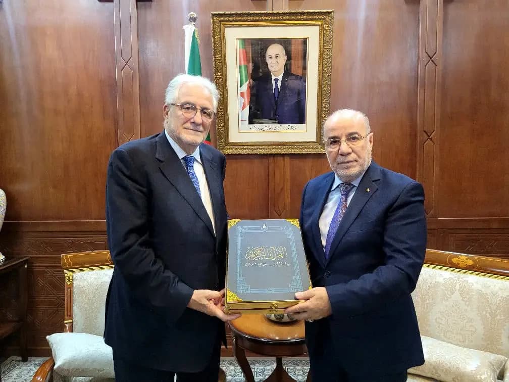 Le ministre des Affaires religieuses et des Wakfs reçoit le recteur de la Grande Mosquée de Paris