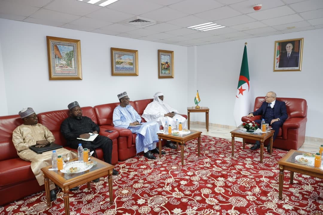 Bouslimani reçoit le président de l&rsquo;Observatoire national de la communication du Niger