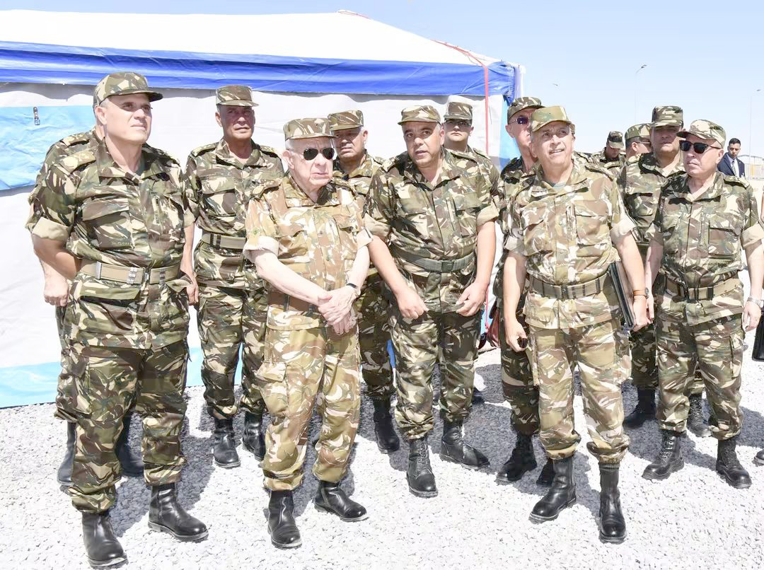 3e jour de visite de travail en 3e région militaire : Le général d’armée Chanegriha s’enquiert de l’avancement de l’hôpital militaire de Tindouf