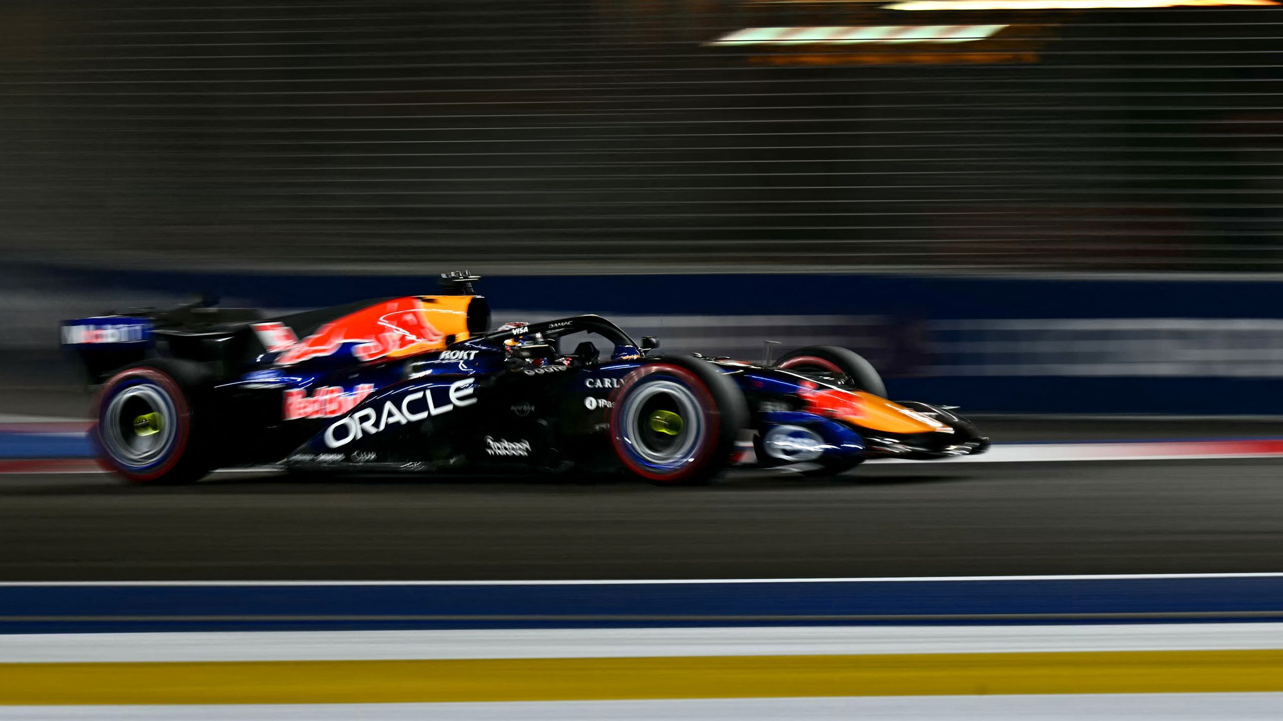 Formule 1 – Grand Prix de Singapour 2026 : Intouchable, Max Verstappen s&rsquo;impose devant Charles Leclerc et Kimi Antonelli