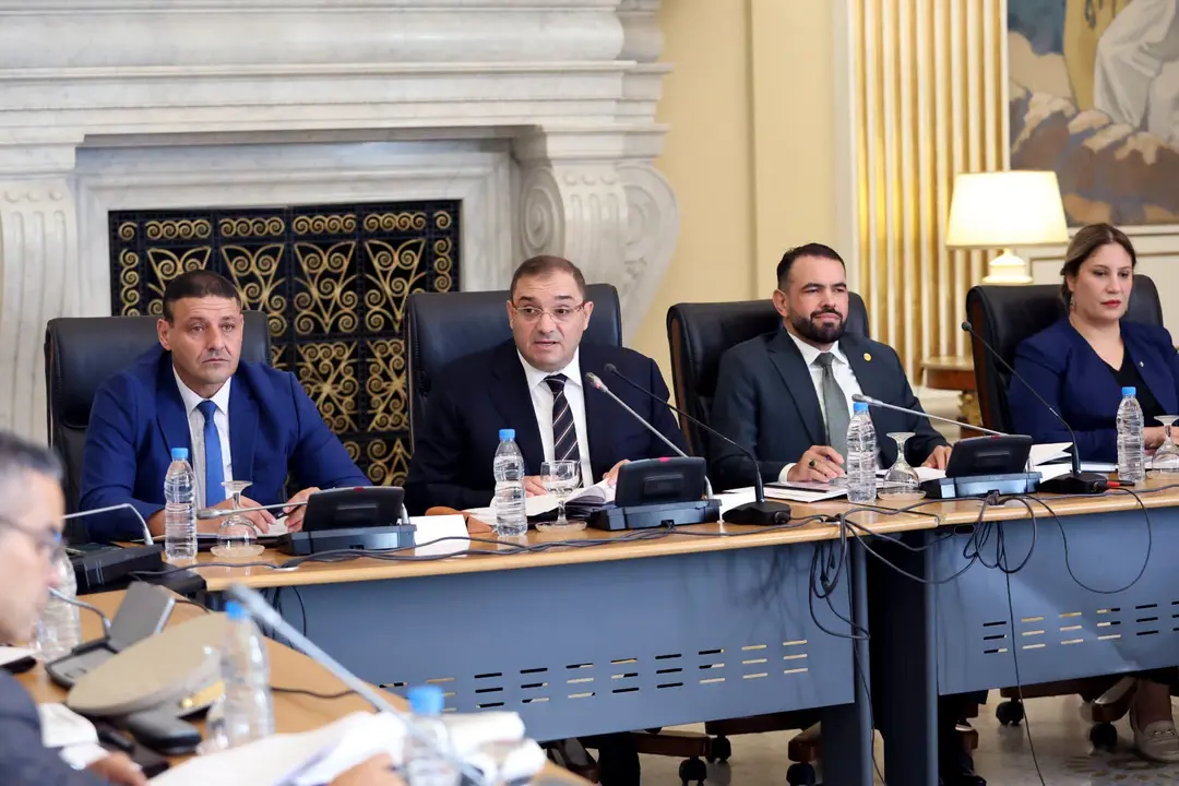 Conseil de la nation : Le ministre de la Justice présente les deux textes de loi portant Code pénal et Code de justice militaire devant la commission compétente