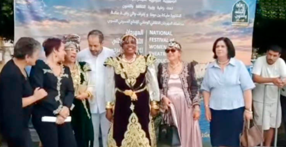 Festival de la production théâtrale féminine d&rsquo;Annaba : Engouement populaire pour un spectacle de théâtre de rue