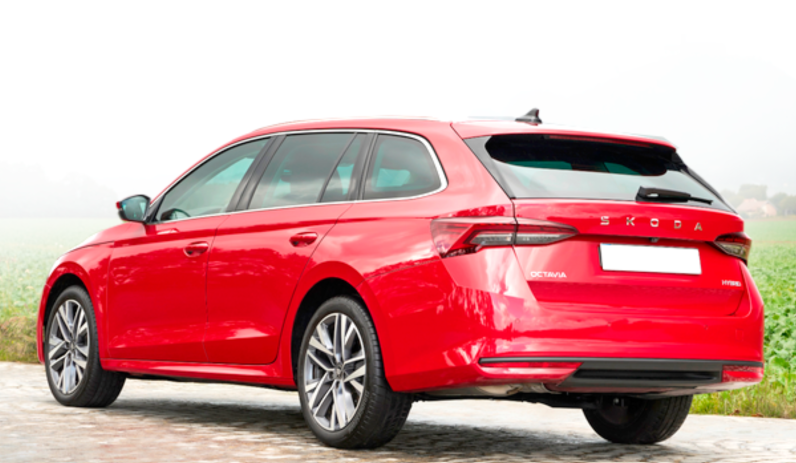 Škoda Octavia : l’hybride autorechargeable arrive avec 136 ou 170 ch